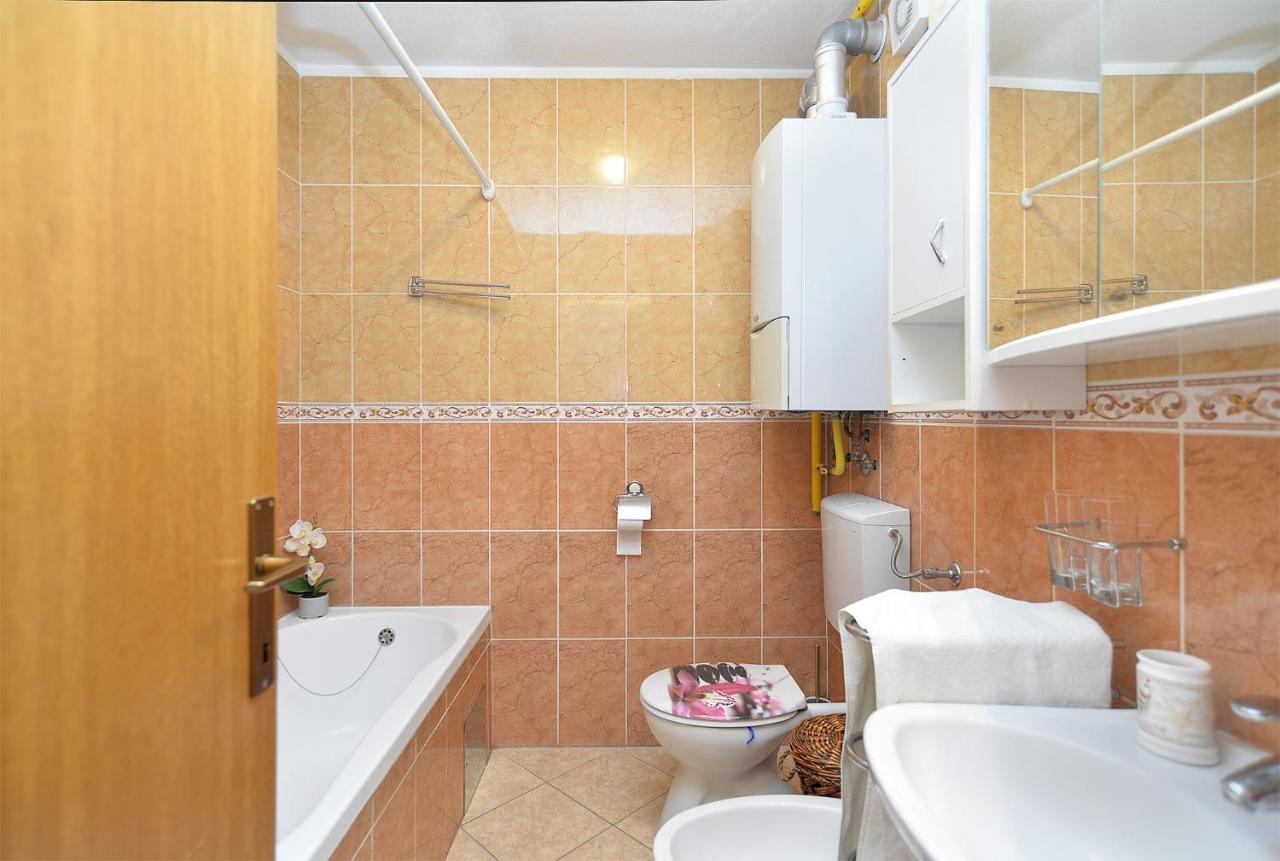 Apartment 2207 Pula Buitenkant foto